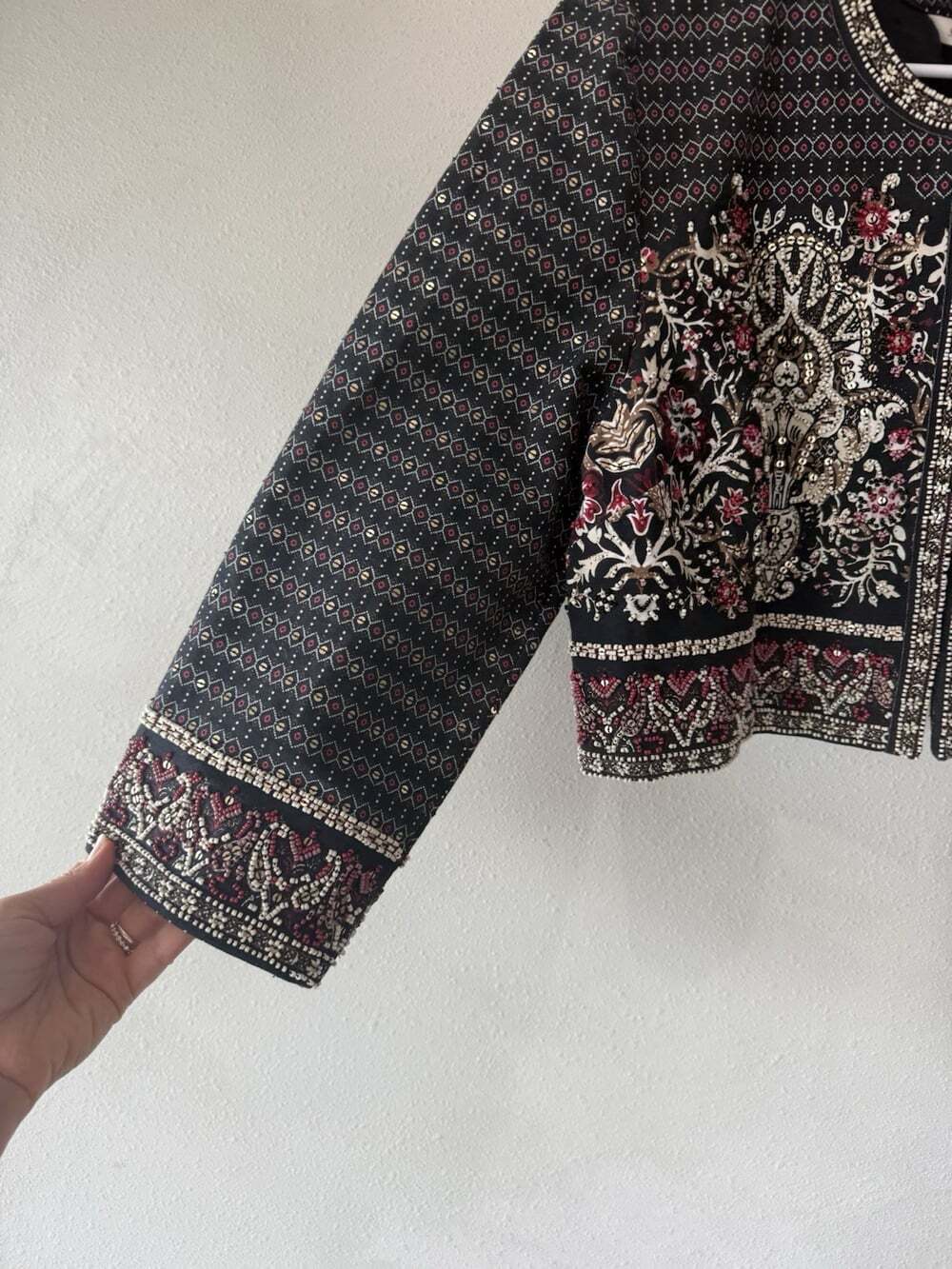 SOFT SURROUNDINGS $140 Mandala Bead Embellished Cropped Jacket Top Size Large - Picture 4 of 8